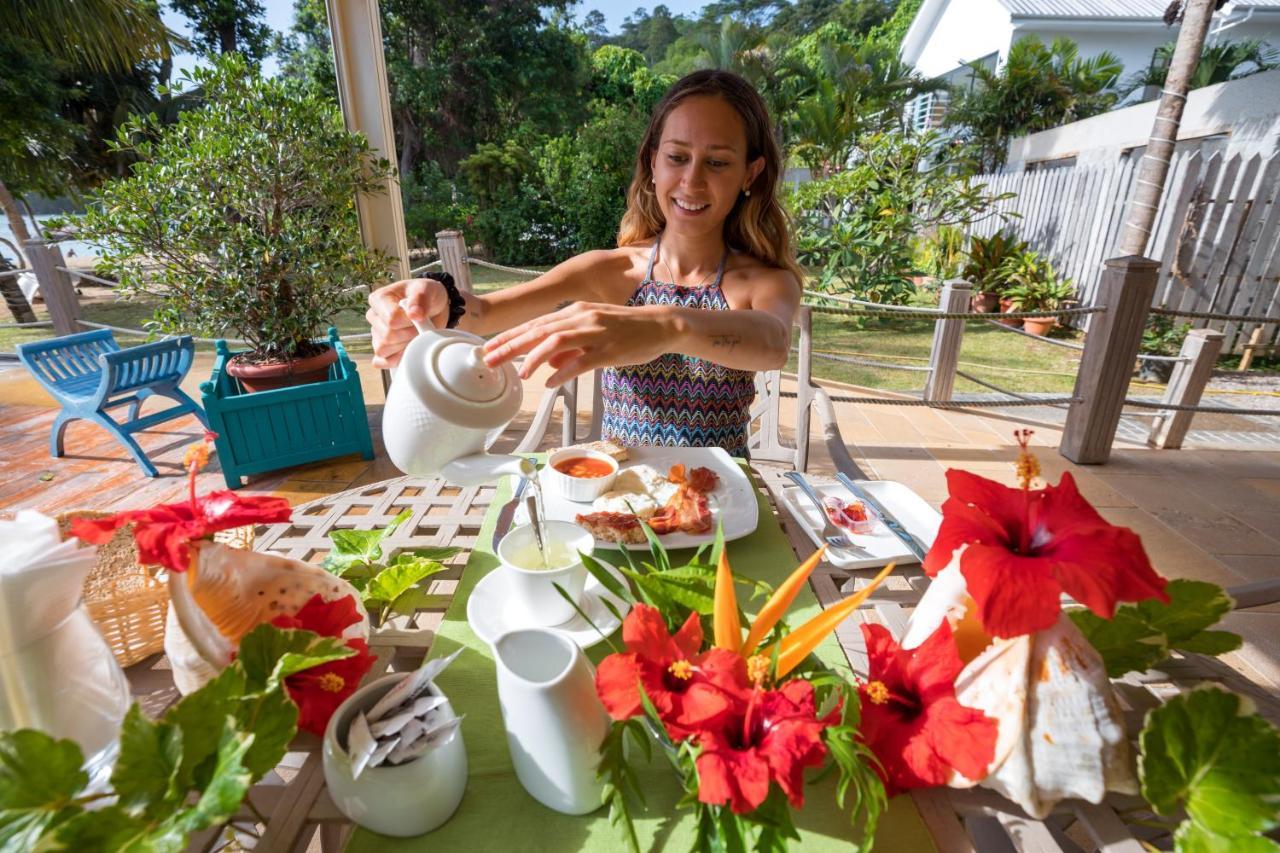 Crown Beach Hotel Seychelles Pointe Au Sel Dış mekan fotoğraf