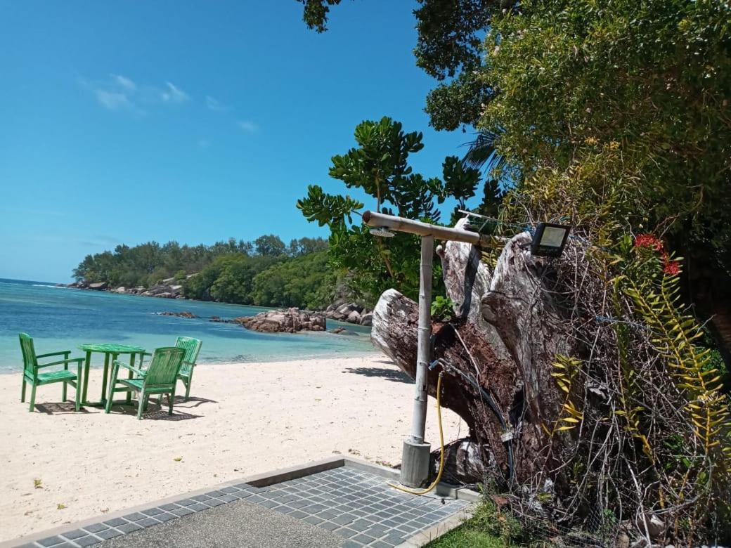 Crown Beach Hotel Seychelles Pointe Au Sel Dış mekan fotoğraf