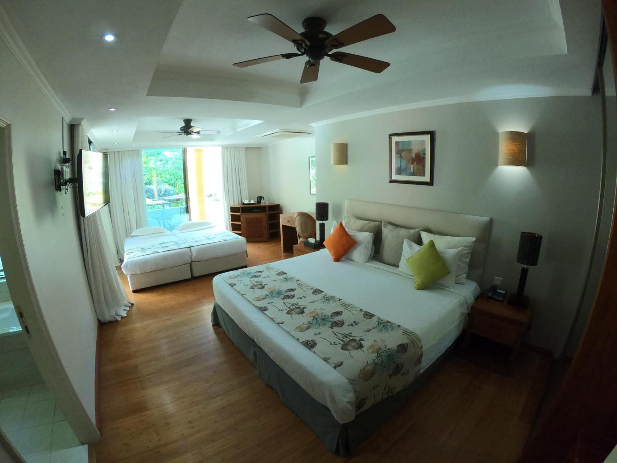 Crown Beach Hotel Seychelles Pointe Au Sel Dış mekan fotoğraf