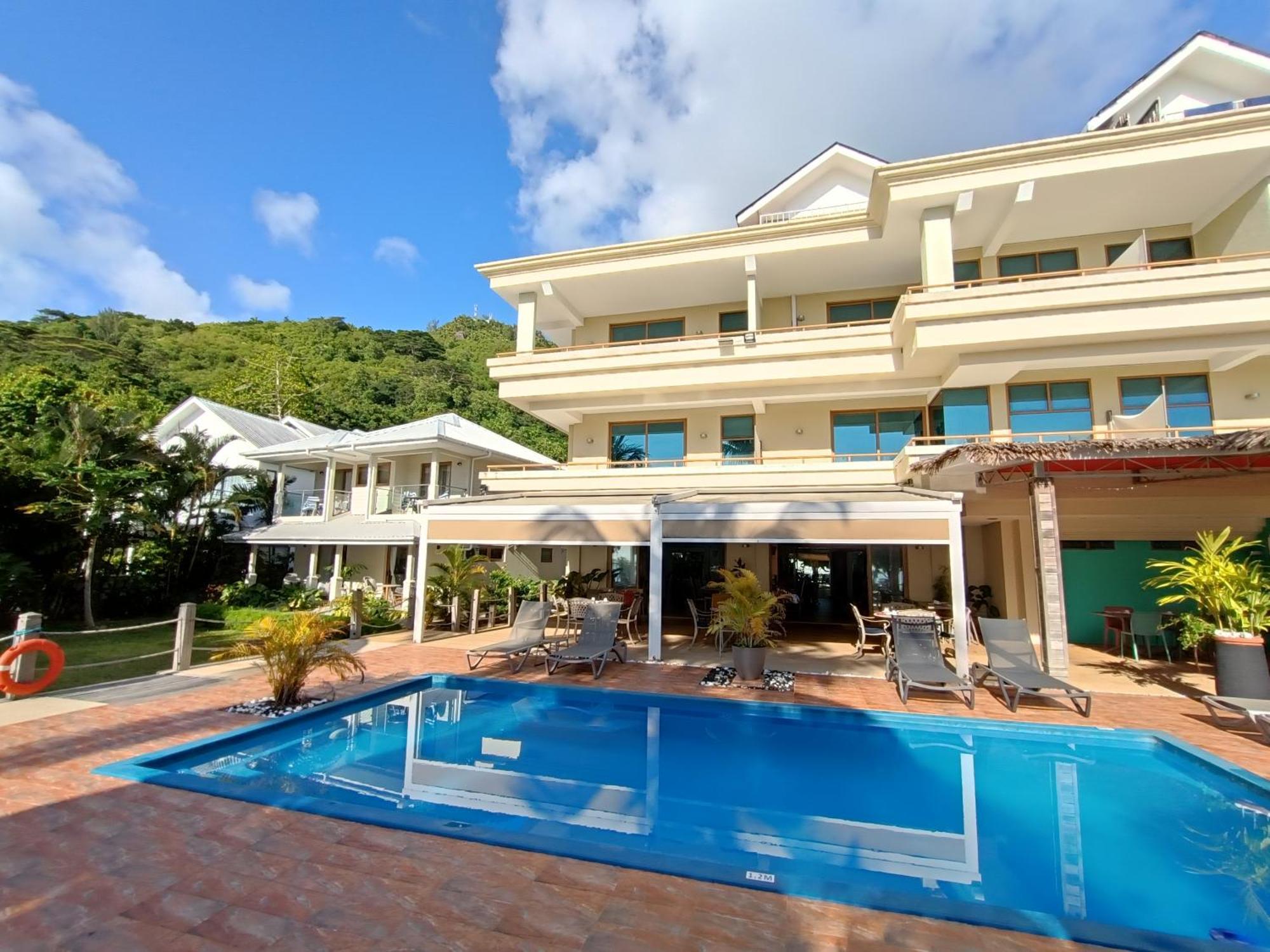 Crown Beach Hotel Seychelles Pointe Au Sel Dış mekan fotoğraf