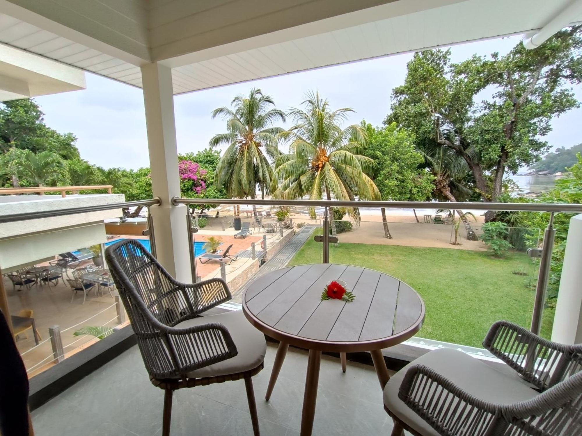 Crown Beach Hotel Seychelles Pointe Au Sel Dış mekan fotoğraf