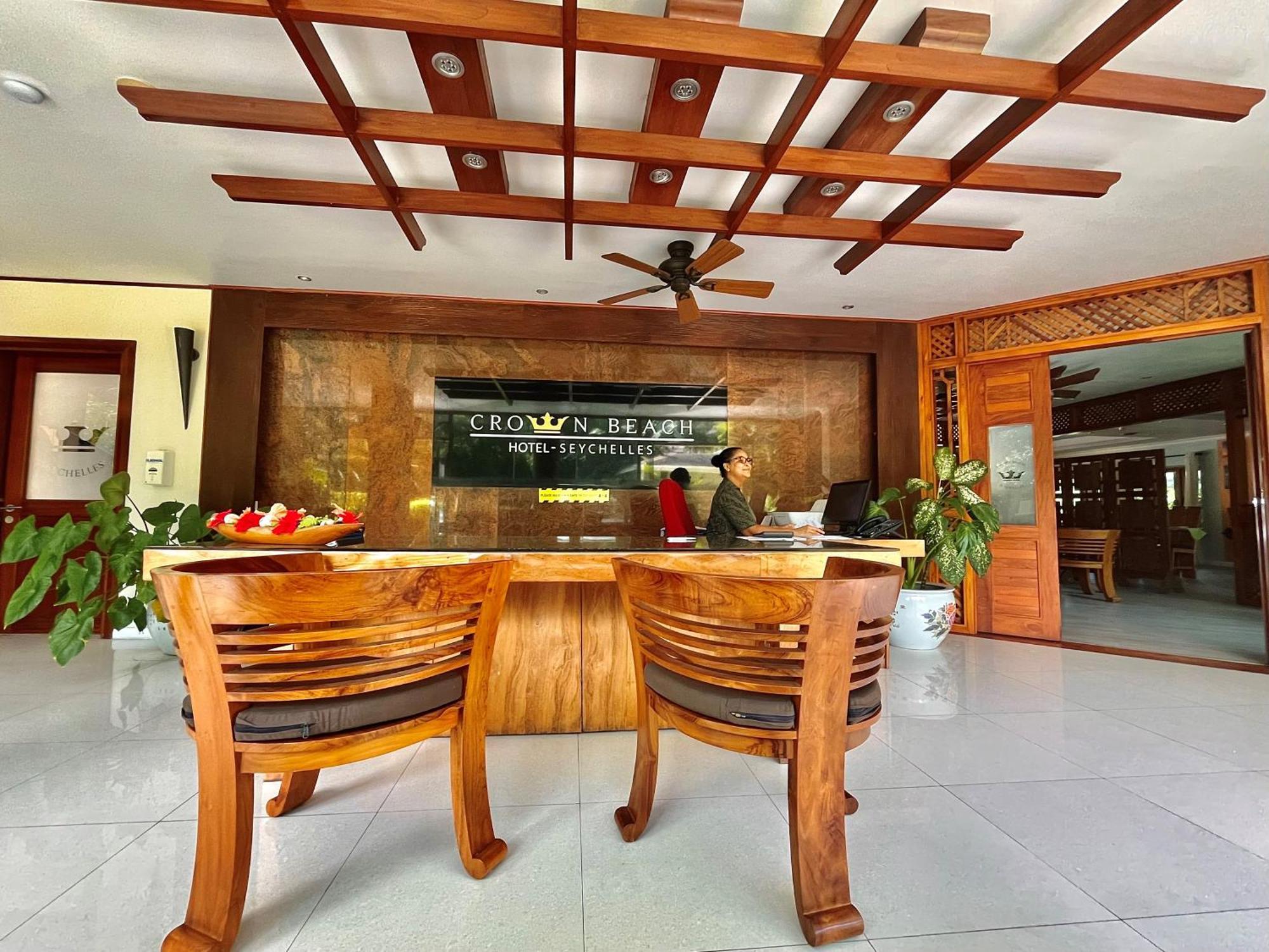 Crown Beach Hotel Seychelles Pointe Au Sel Dış mekan fotoğraf