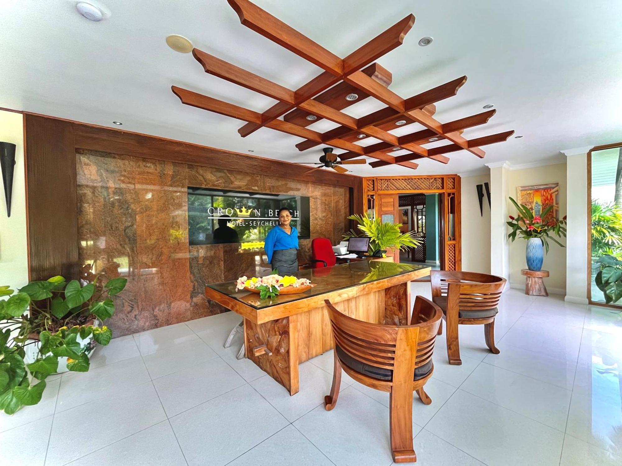 Crown Beach Hotel Seychelles Pointe Au Sel Dış mekan fotoğraf