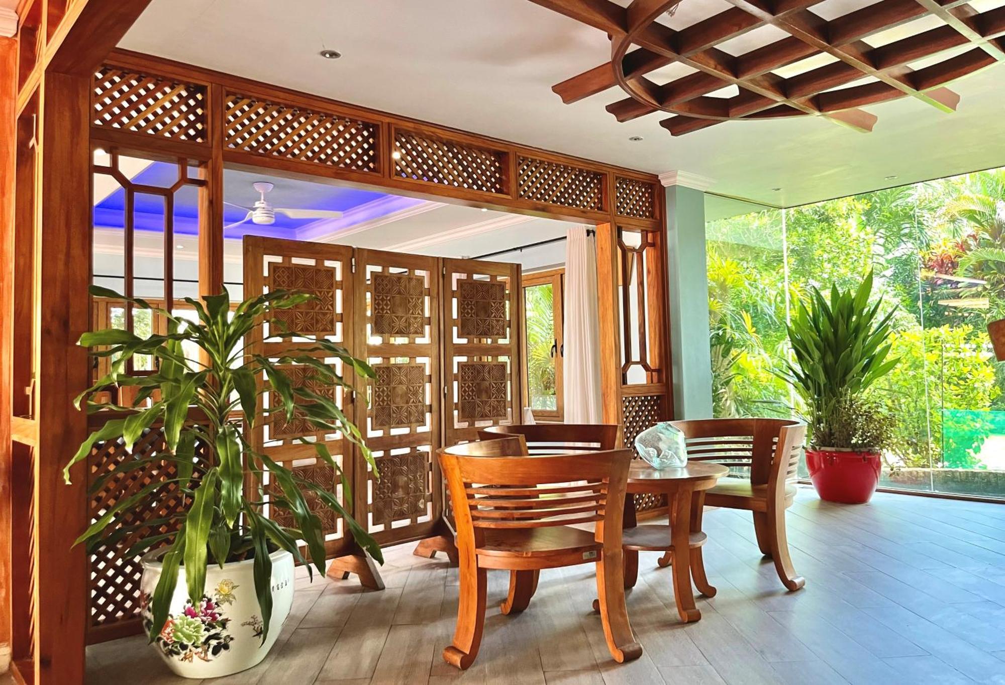 Crown Beach Hotel Seychelles Pointe Au Sel Dış mekan fotoğraf