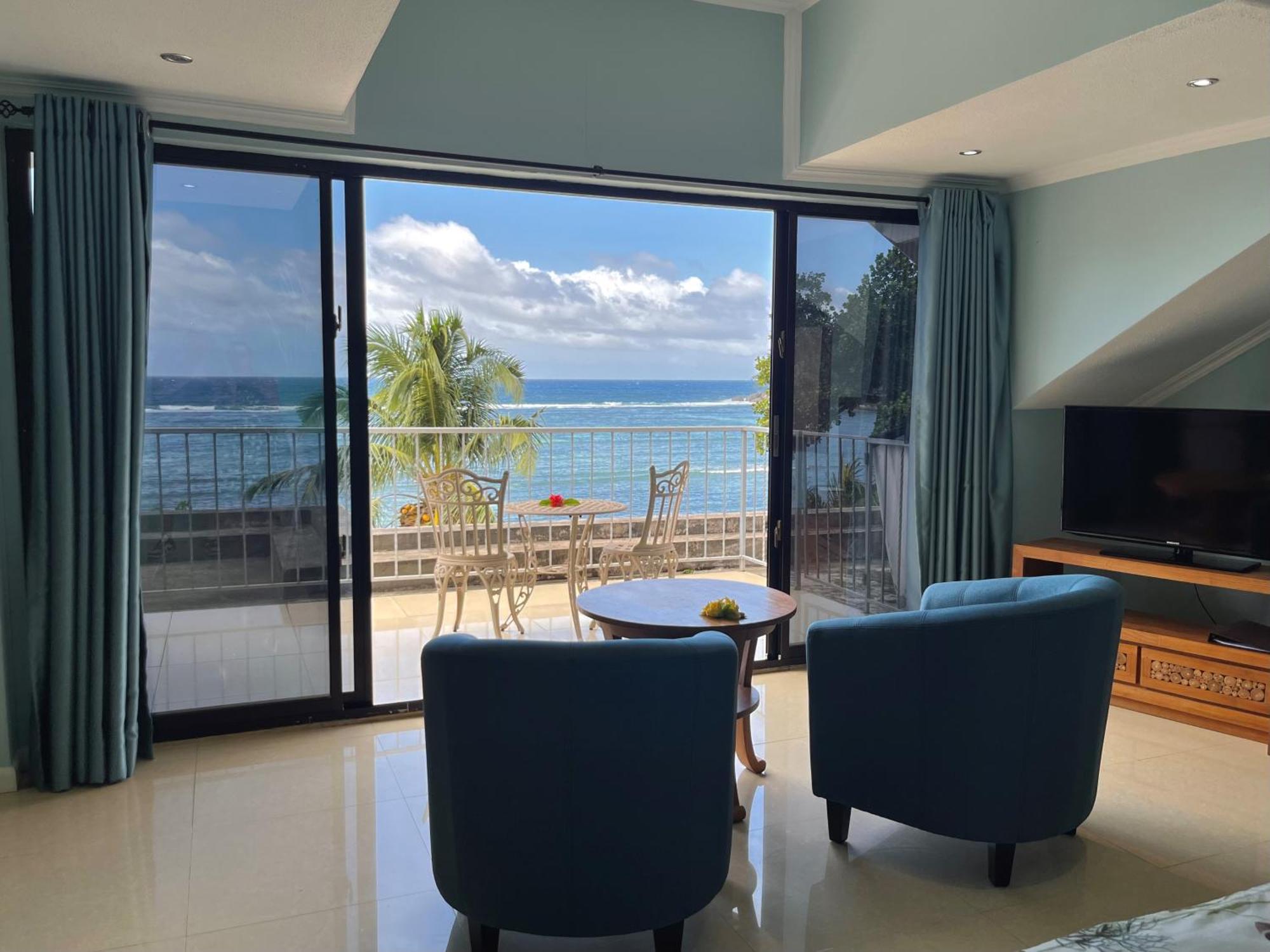 Crown Beach Hotel Seychelles Pointe Au Sel Dış mekan fotoğraf